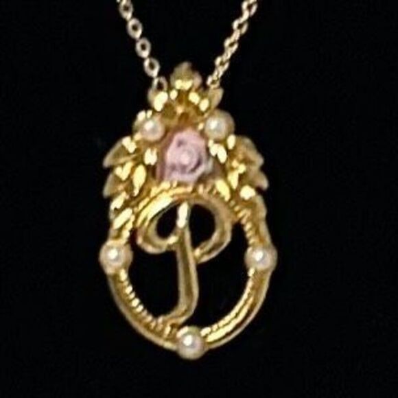 Avon Gold and Pink Floral Necklace - Picture 5 of 7
